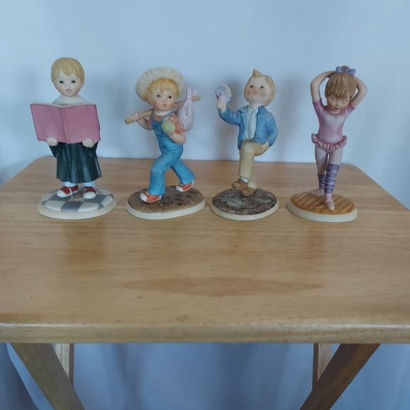 Lenox Figurines - Picture 3 of 14